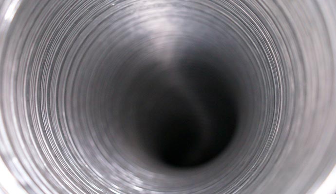 Clean flexible air duct interior