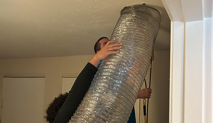 Flexible duct cleaning service
