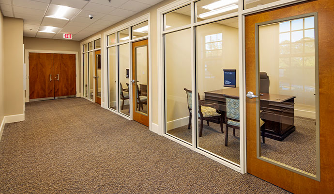 Clean carpet in a corporate office building corridor
