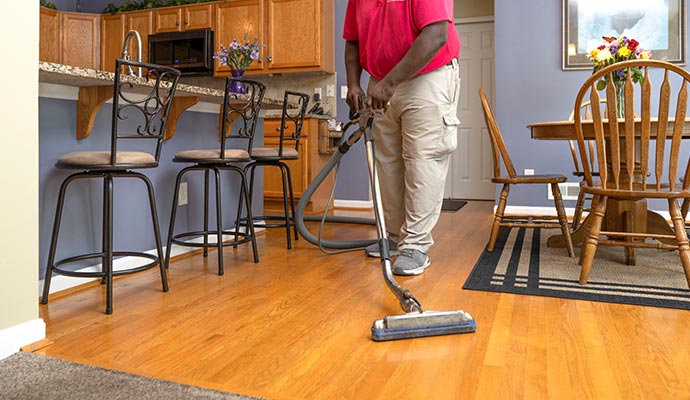 Laminate Floor Professional Cleaning Services in Cincinnati
