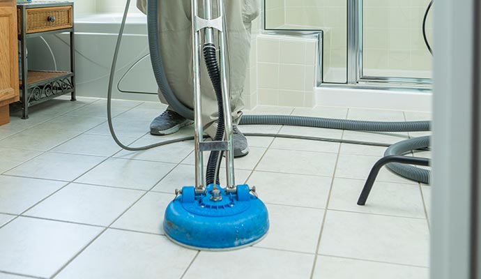 cleaning bathroom tile professionally