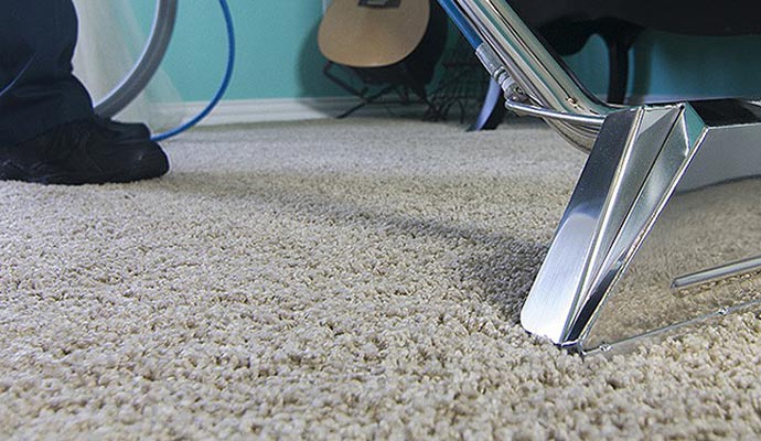 Professional knotted pile cleaning