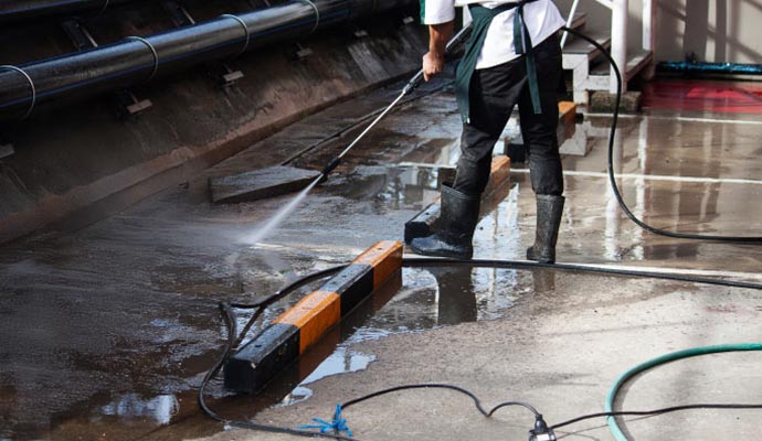 Parking lot cleaning service